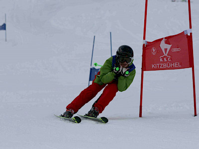 Ein Tag voller Überraschungen - Kitzbüheler Schulskitag - es darf gratuliert werden!