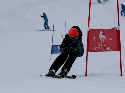 Ein Tag voller Überraschungen - Kitzbüheler Schulskitag - es darf gratuliert werden!