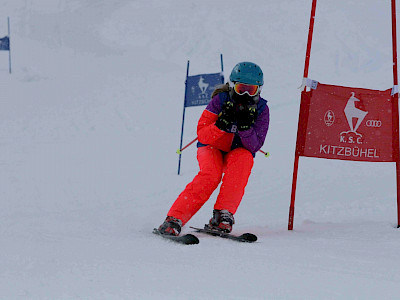 Ein Tag voller Überraschungen - Kitzbüheler Schulskitag - es darf gratuliert werden!