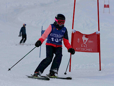 Ein Tag voller Überraschungen - Kitzbüheler Schulskitag - es darf gratuliert werden!