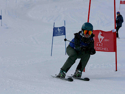 Ein Tag voller Überraschungen - Kitzbüheler Schulskitag - es darf gratuliert werden!