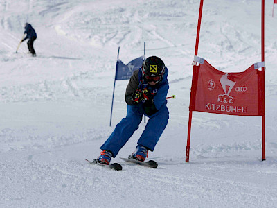 Ein Tag voller Überraschungen - Kitzbüheler Schulskitag - es darf gratuliert werden!