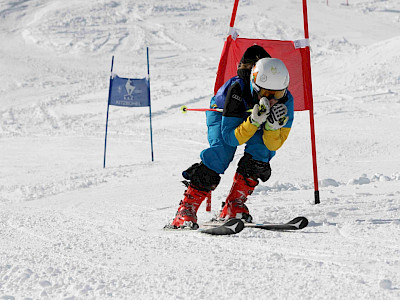 Ein Tag voller Überraschungen - Kitzbüheler Schulskitag - es darf gratuliert werden!