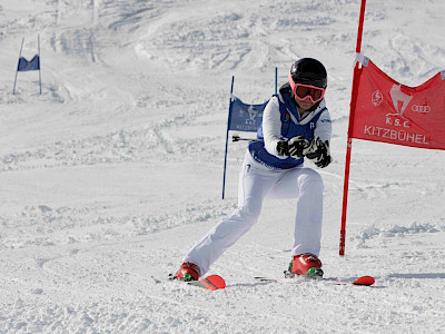 Ein Tag voller Überraschungen - Kitzbüheler Schulskitag - es darf gratuliert werden!