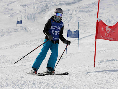 Ein Tag voller Überraschungen - Kitzbüheler Schulskitag - es darf gratuliert werden!