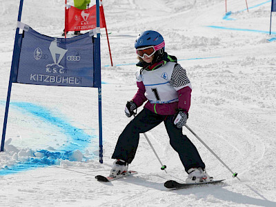 Ein Tag voller Überraschungen - Kitzbüheler Schulskitag - es darf gratuliert werden!