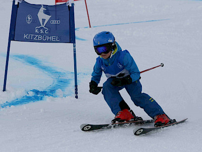 Ein Tag voller Überraschungen - Kitzbüheler Schulskitag - es darf gratuliert werden!