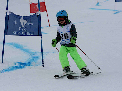 Ein Tag voller Überraschungen - Kitzbüheler Schulskitag - es darf gratuliert werden!