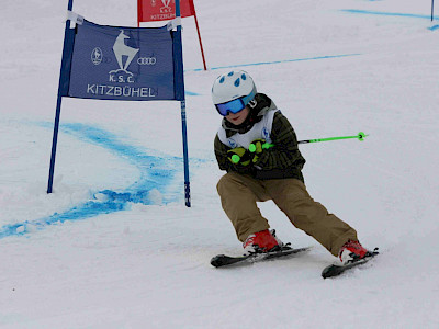 Ein Tag voller Überraschungen - Kitzbüheler Schulskitag - es darf gratuliert werden!