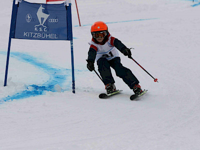 Ein Tag voller Überraschungen - Kitzbüheler Schulskitag - es darf gratuliert werden!