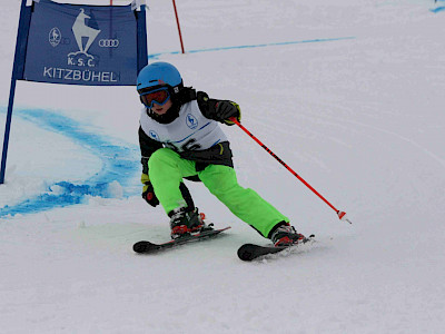 Ein Tag voller Überraschungen - Kitzbüheler Schulskitag - es darf gratuliert werden!