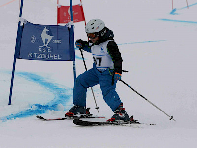 Ein Tag voller Überraschungen - Kitzbüheler Schulskitag - es darf gratuliert werden!