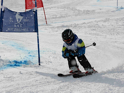 Ein Tag voller Überraschungen - Kitzbüheler Schulskitag - es darf gratuliert werden!