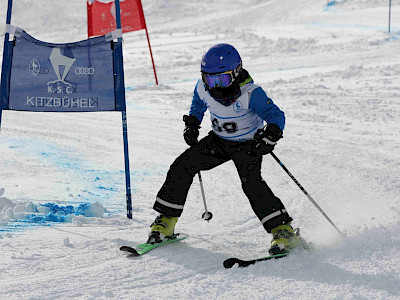 Ein Tag voller Überraschungen - Kitzbüheler Schulskitag - es darf gratuliert werden!