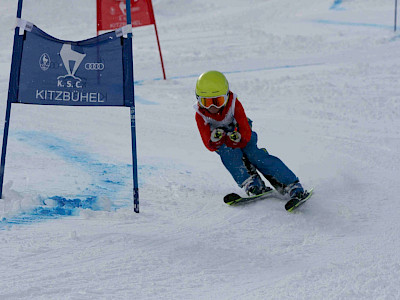 Ein Tag voller Überraschungen - Kitzbüheler Schulskitag - es darf gratuliert werden!