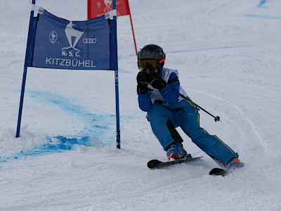 Ein Tag voller Überraschungen - Kitzbüheler Schulskitag - es darf gratuliert werden!