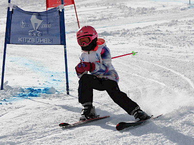 Ein Tag voller Überraschungen - Kitzbüheler Schulskitag - es darf gratuliert werden!