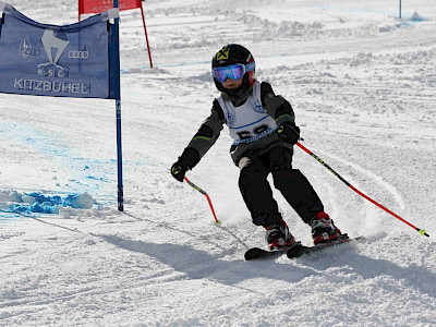 Ein Tag voller Überraschungen - Kitzbüheler Schulskitag - es darf gratuliert werden!