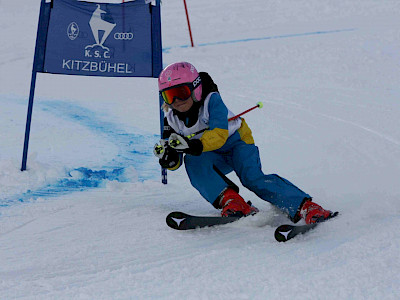 Ein Tag voller Überraschungen - Kitzbüheler Schulskitag - es darf gratuliert werden!