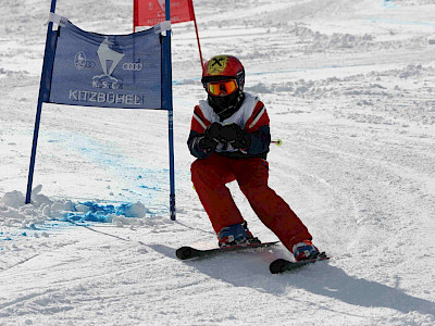 Ein Tag voller Überraschungen - Kitzbüheler Schulskitag - es darf gratuliert werden!