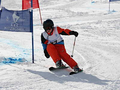 Ein Tag voller Überraschungen - Kitzbüheler Schulskitag - es darf gratuliert werden!