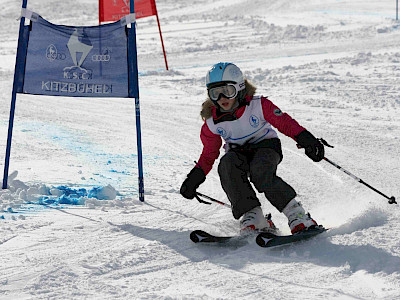 Ein Tag voller Überraschungen - Kitzbüheler Schulskitag - es darf gratuliert werden!