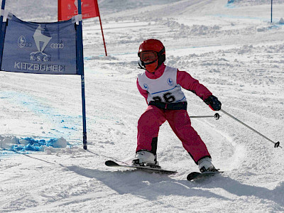 Ein Tag voller Überraschungen - Kitzbüheler Schulskitag - es darf gratuliert werden!