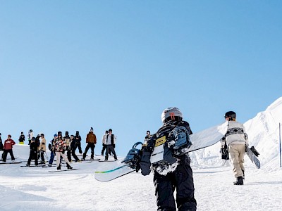 Freestyle Snowboard Team in Action