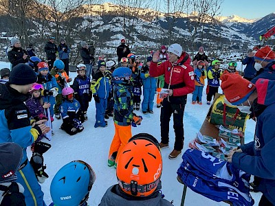 Zahlreiche Kinder wollten in Kitzbühel fliegen lernen