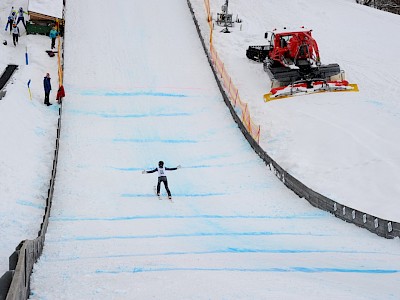 Eine Meisterschaft für die TIROLER KOMBINIERER & SKISPRINGER