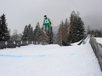 Eine Meisterschaft für die TIROLER KOMBINIERER & SKISPRINGER