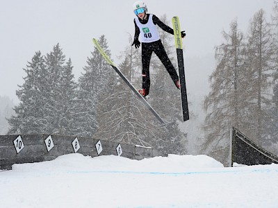 Eine Meisterschaft für die TIROLER KOMBINIERER & SKISPRINGER