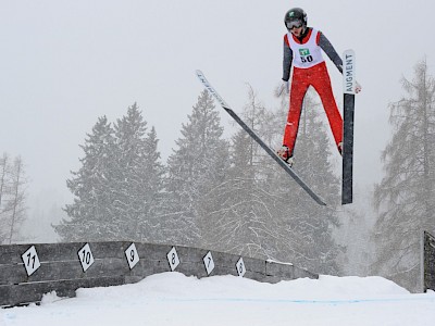 Eine Meisterschaft für die TIROLER KOMBINIERER & SKISPRINGER