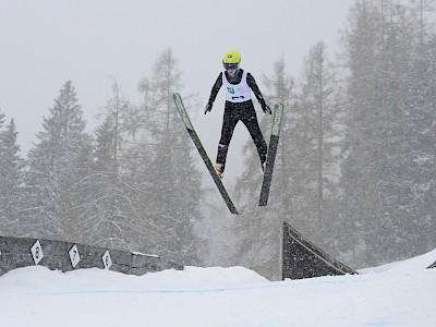 Eine Meisterschaft für die TIROLER KOMBINIERER & SKISPRINGER