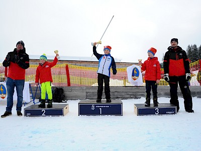 Eine Meisterschaft für die TIROLER KOMBINIERER & SKISPRINGER