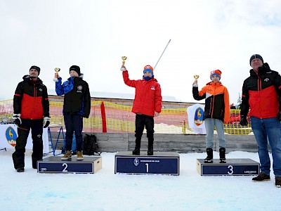 Eine Meisterschaft für die TIROLER KOMBINIERER & SKISPRINGER