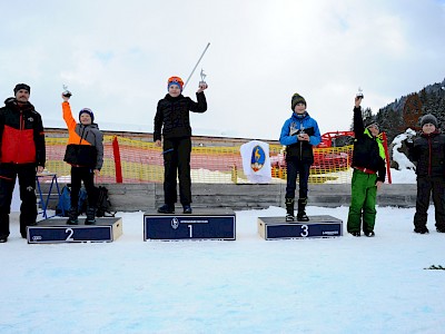 Eine Meisterschaft für die TIROLER KOMBINIERER & SKISPRINGER