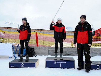 Eine Meisterschaft für die TIROLER KOMBINIERER & SKISPRINGER