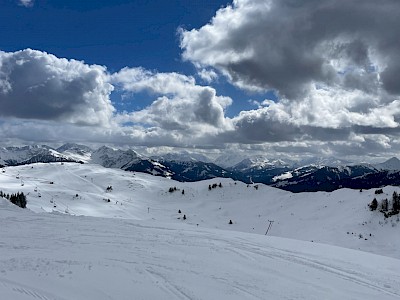 Die Begehung mit Ski auf das Kitzbüheler Horn