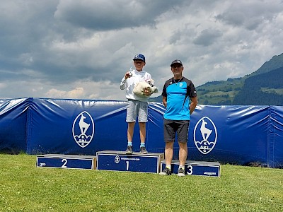 Ein erfolgreicher Wettkampftag auf der Schattbergschanze