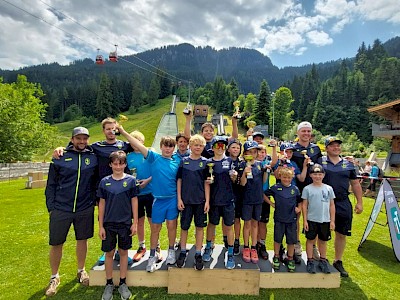 Ein erfolgreicher Wettkampftag auf der Schattbergschanze