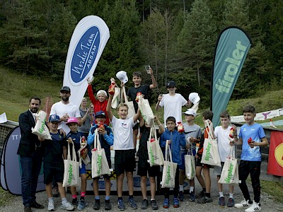 Erfolgreicher TSV-Cup unserer Springer und Kombinierer in Absam!