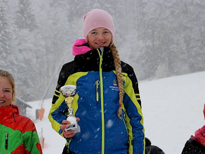 Nina Wiesmüller gewinnt im Slalom