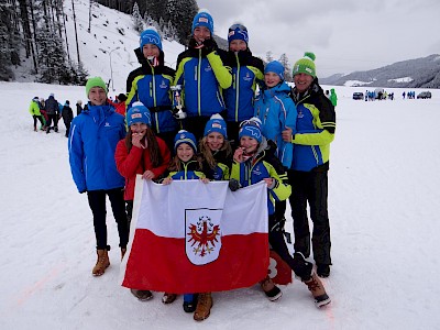 ÖM-Gold für Lara Gandler, Lara Wagner und Victoria Mellitzer