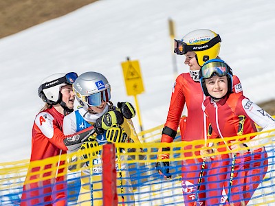 Strahlende Sieger im Sonnenschein