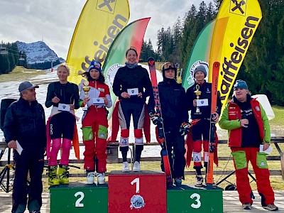 Bezirksmeisterschaft Riesentorlauf in St.Johann