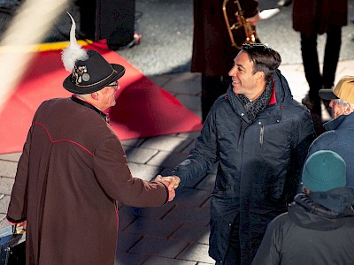 Toni-Sailer-Platz in Kitzbühel feierlich eröffnet