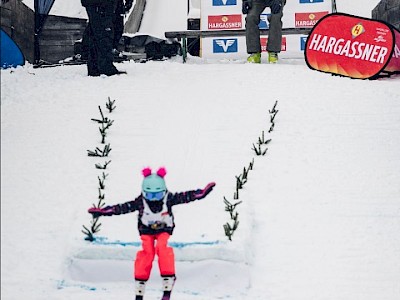 Gelungener Auftakt in Kitzbühel: Andreas Goldberger begeistert Tirols und Vorarlbergs Skisprungnachwuchs