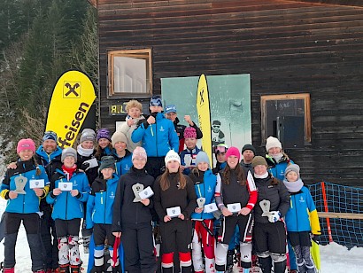 Bezirkscup Riesentorlauf und Technik nach Maß