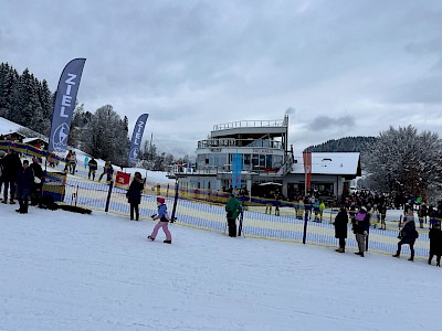 Erfolgreicher Schülerskitag mit 289 Teilnehmern